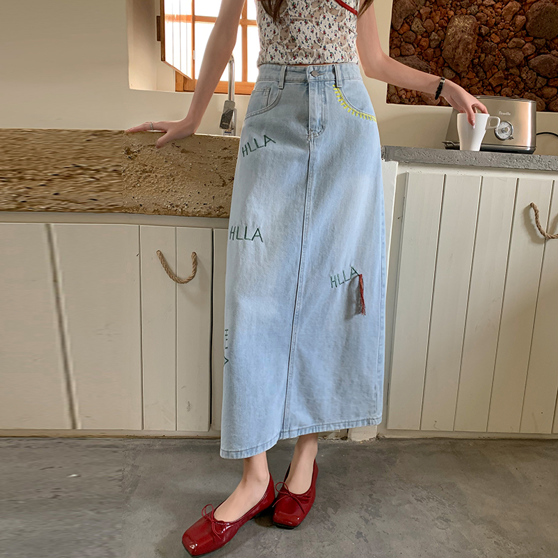 2025 light blue letter embroidered denim skirt for women in spring high waist slim A-line slit mid-length skirt