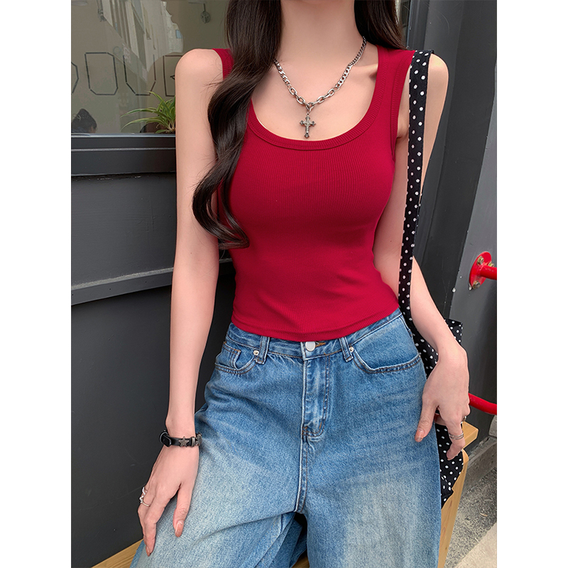Real shot - Red U-neck sleeveless top for women's summer new style for casual and slim short base vest