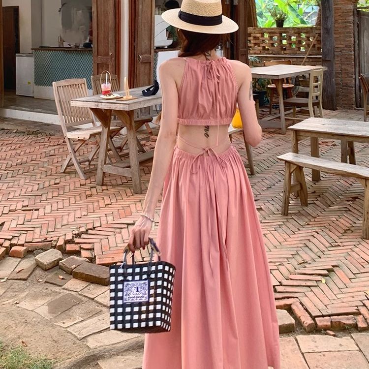 2025 new summer pink neck halter dress for women in summer waist-exposed look slim and gentle style unique age-reducing long skirt