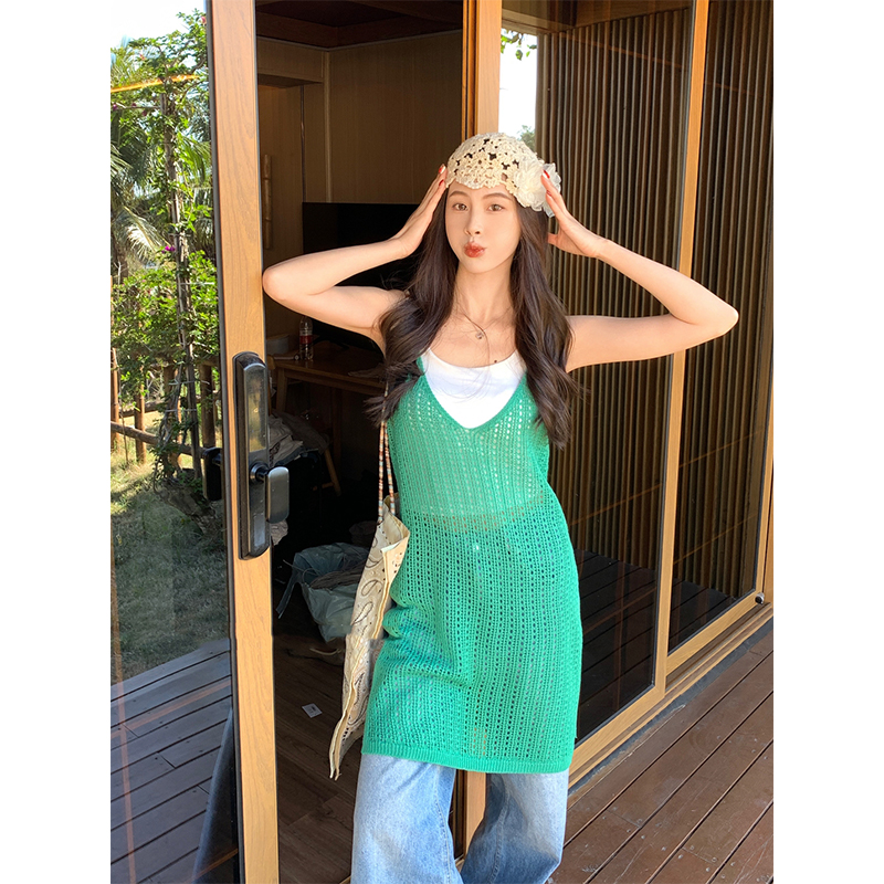 Hollow layered knitted sling for women in spring and summer new mid-length Korean solid color design suspender vest top