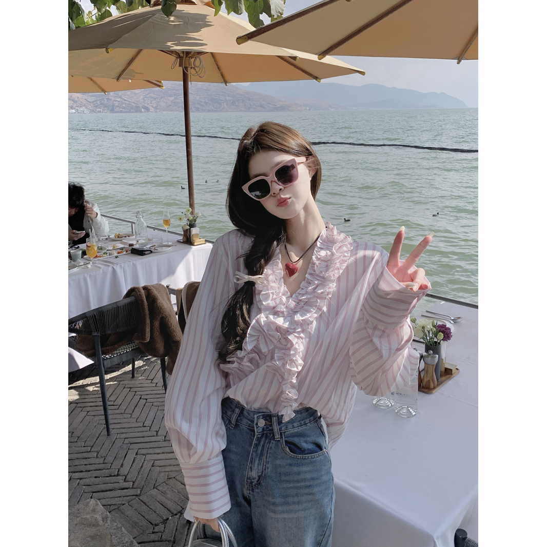French style light pink V-neck stamen striped long-sleeved shirt for women in spring and summer 2025 thin top
