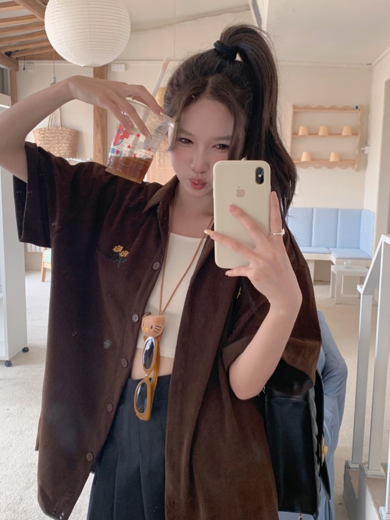 American retro small flower embroidered corduroy shirt for women 2025 summer versatile loose short-sleeved Polo collar top