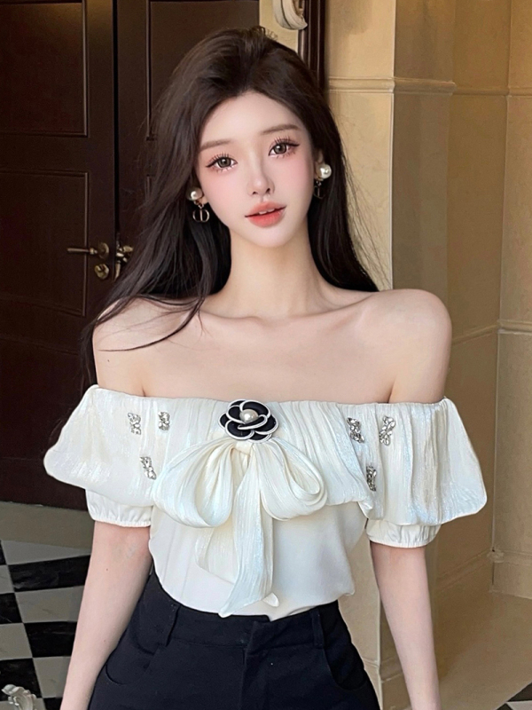 Real-price real-life photos sweet and spicy elegant temperament one-shoulder three-dimensional flower short-sleeved slim slim T-shirt pure slutty top summer