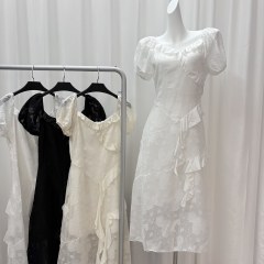 Real shot 2025 French first love temperament slim white dress with lotus leaves irregular design waist-hugging long skirt