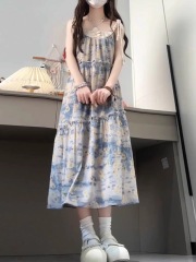 小個子春夏吊帶連衣裙女夏季新款法式甜美仙女海邊度假油畫風裙子