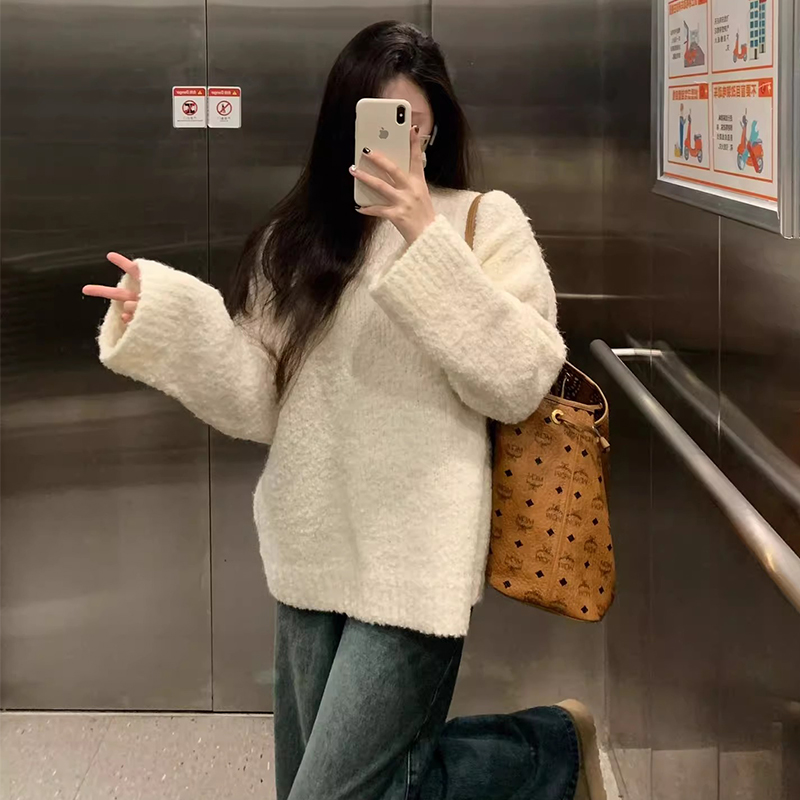 Lazy style soft and glutinous sweater women's clothing 2025 new spring high-end round neck pullover knit top
