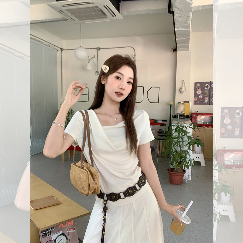 Real photos of Korean gentle style irregular pleated T-shirts with women's temperament versatile and various ways to wear them carefully
