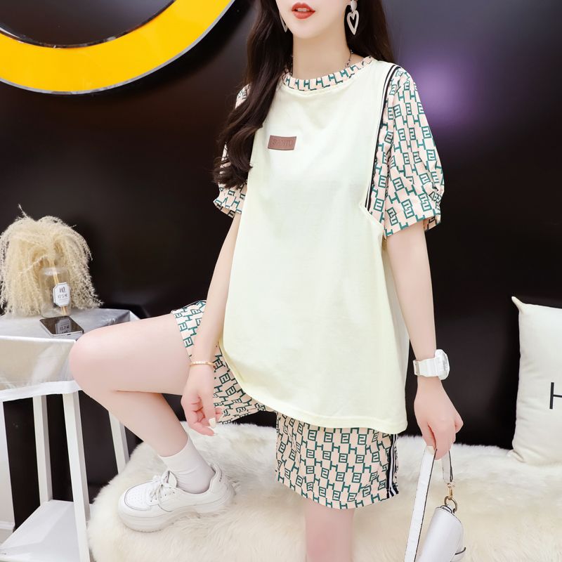 Real shot of 2025 summer original quality large size 300 catties color-blocking short-sleeved T-shirt shorts two-piece suit for women