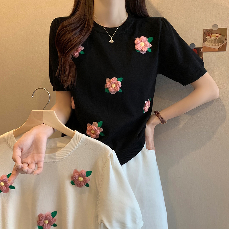 Real shot of 2023 summer new large size knitted short-sleeved T-shirt fat mm loose design ice silk top for women