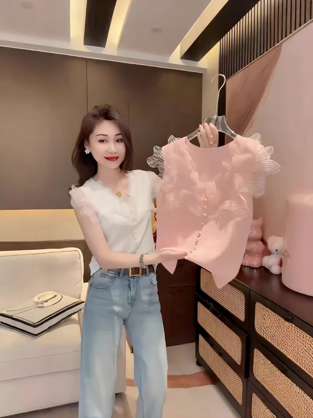 時尚花邊蕾絲拼接針織吊帶背心女春季修身內搭打底衫V領上衣