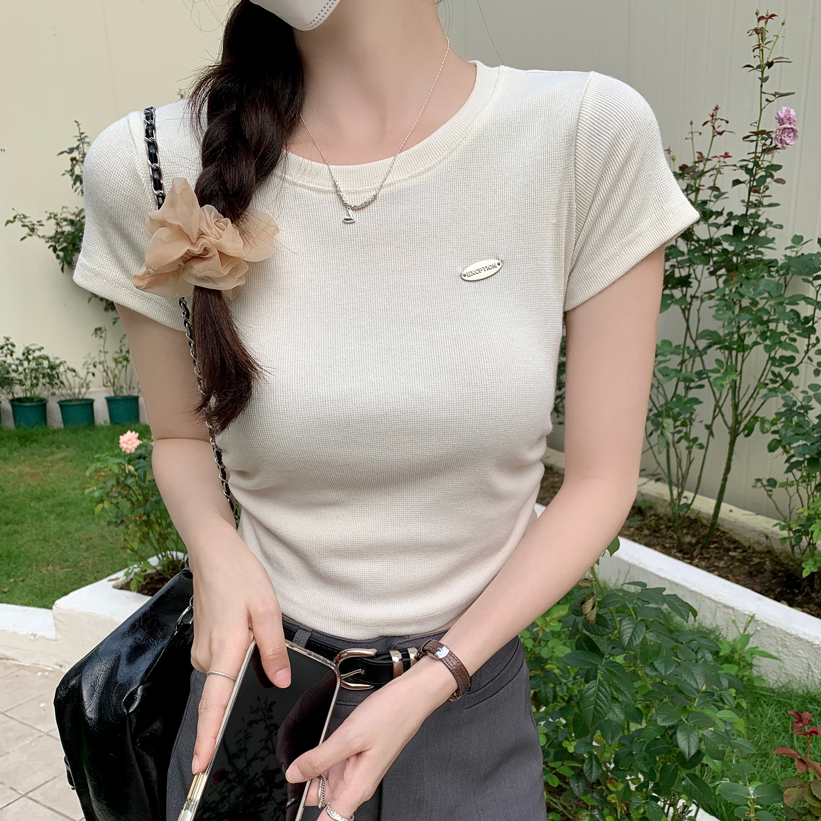 Yundi cotton short-sleeved T-shirt 2025 summer short embroidery solid color front shoulder slim round neck Korean women's top