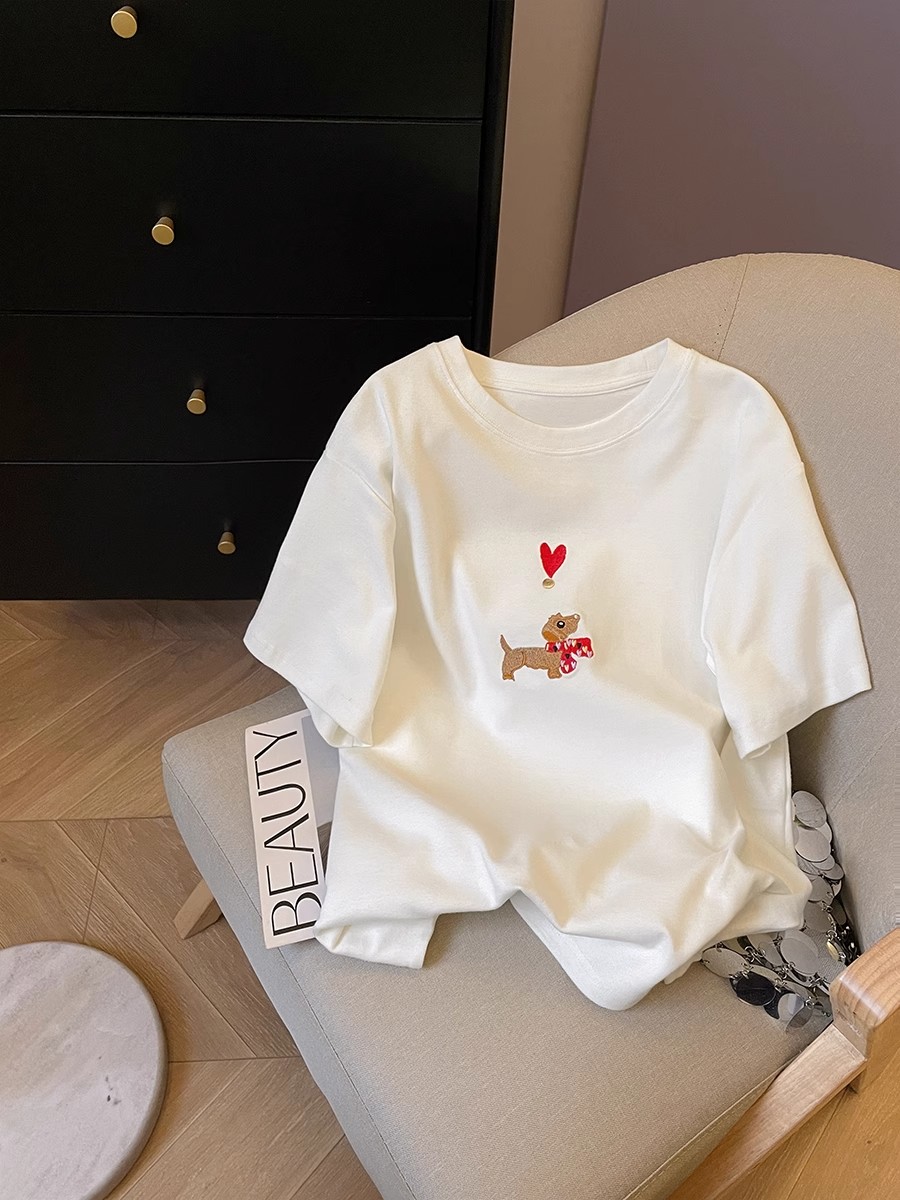 官圖~21支純棉210g+後包領白色獨特小狗刺繡短袖T恤女
