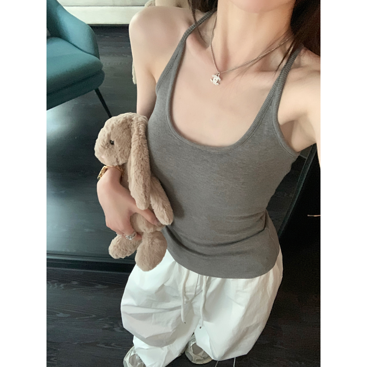 Real shot of summer Korean style, slim and versatile chest pad, beautiful back, inner strap vest T-shirt top