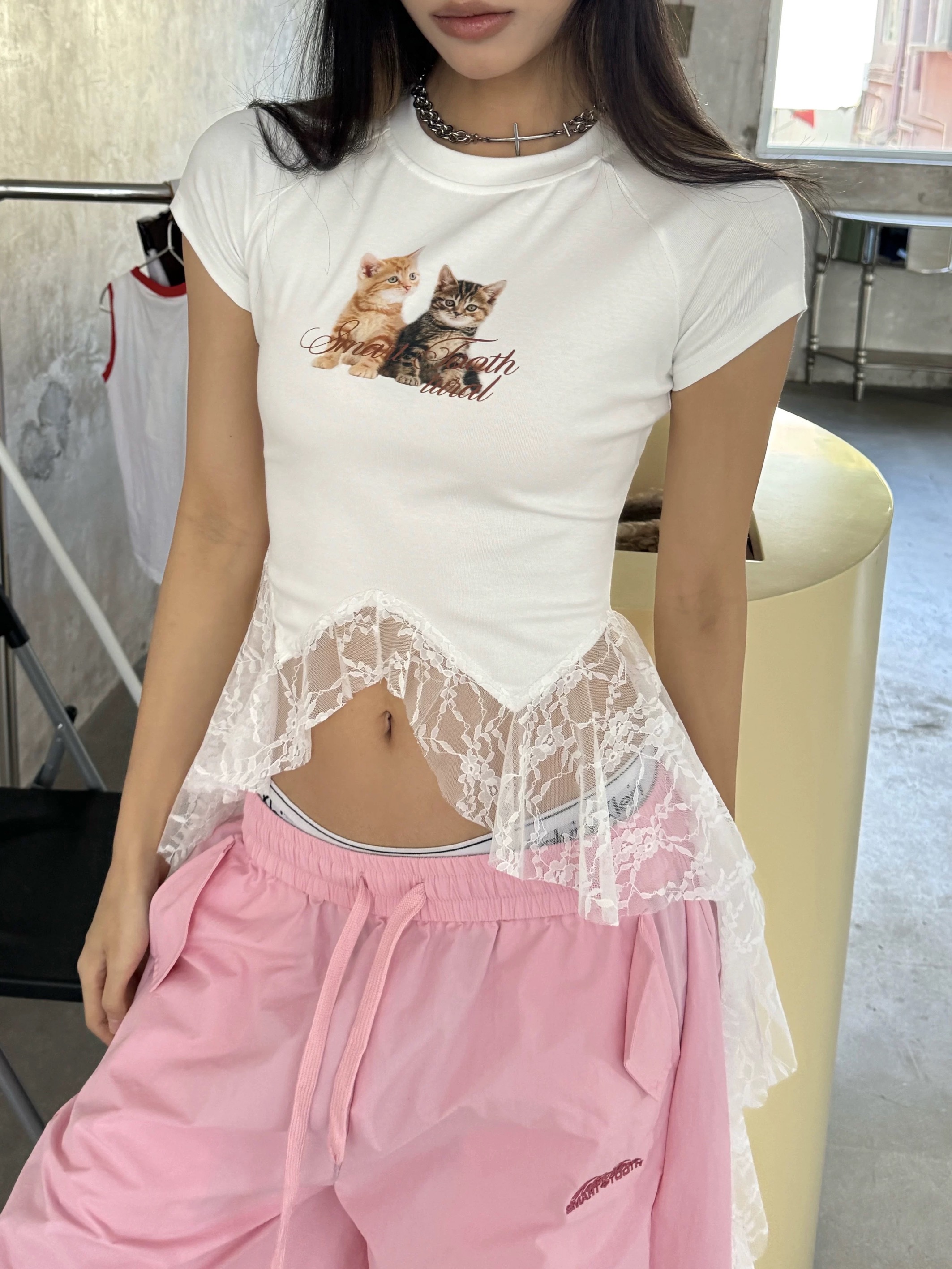 Spicy to the heat stroke American hot girl cat printed short-sleeved T-shirt lace tassel slim short top ins