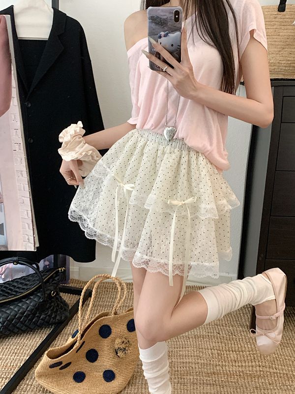 Real-life photos and real price~ Sweet hot girls polka dot lace lace lace short skirt with bow tie A-line anti-exposure puffy cake skirt