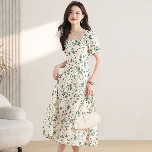 Real photo of green floral dress for women in summer new small person looking slim and square collar A-line chiffon fairy skirt