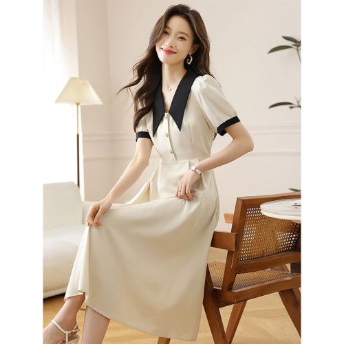 Real shot of new summer high-end French temperament dress teaching interview clothing long skirt design niche skirt
