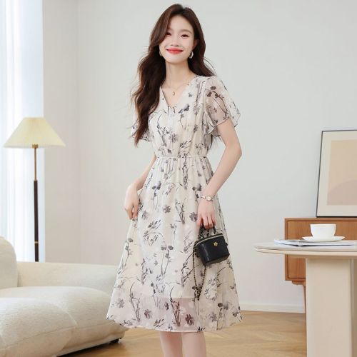 Real shot of Chinese style ink printing V-neck dress for women 2025 summer new lotus leaf sleeve mother chiffon skirt