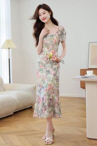 Real shot 2025 summer new oil painting floral dress French square collar fishtail long skirt women M