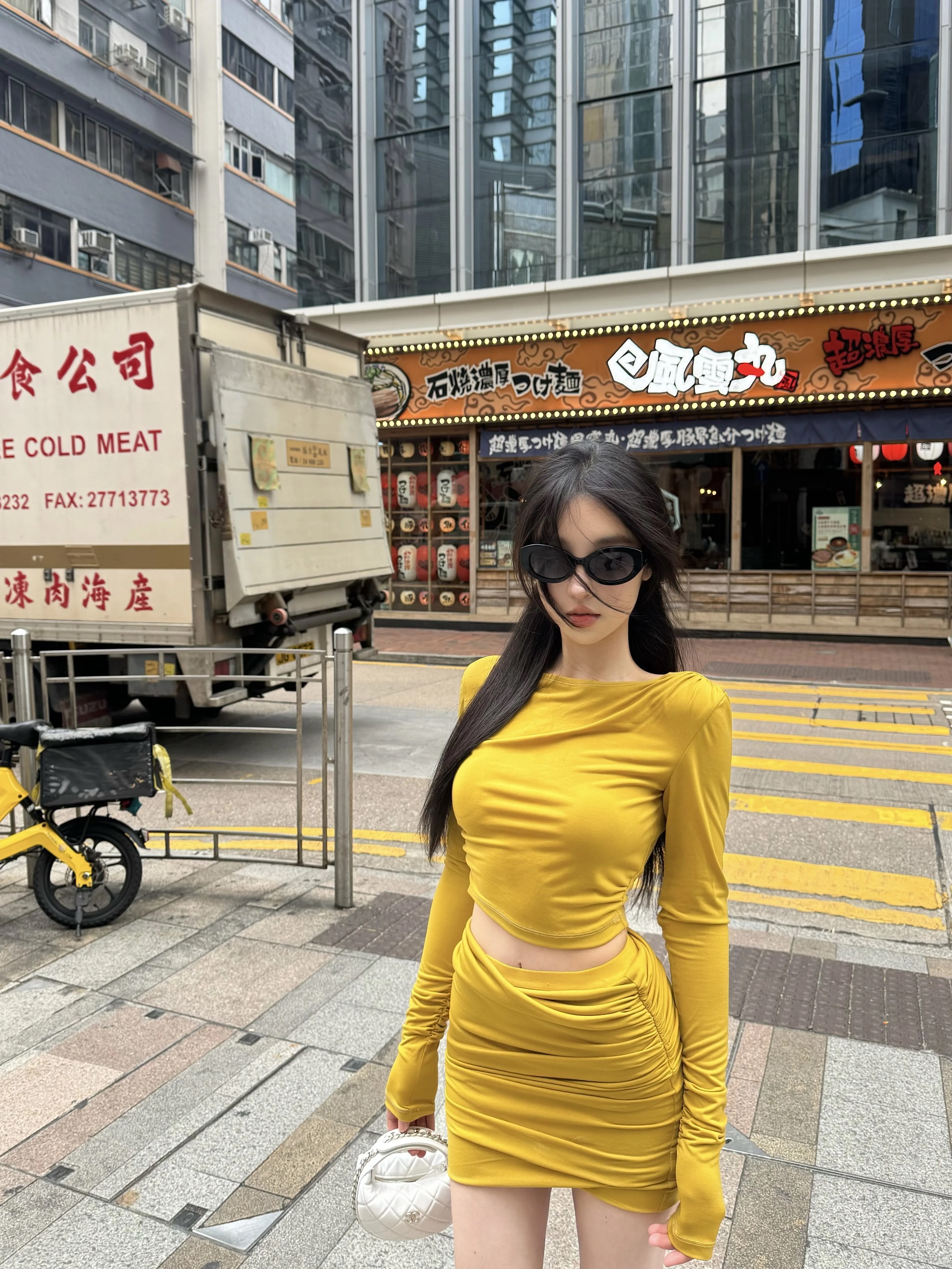 woppei round neck pleated cross design feel comfortable elastic slimming top hip short skirt r0 set