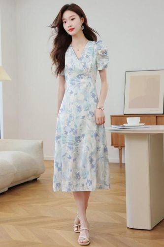 Real photo of white jacquard puff sleeves A-line dress under the moon new V-neck long skirt in summer