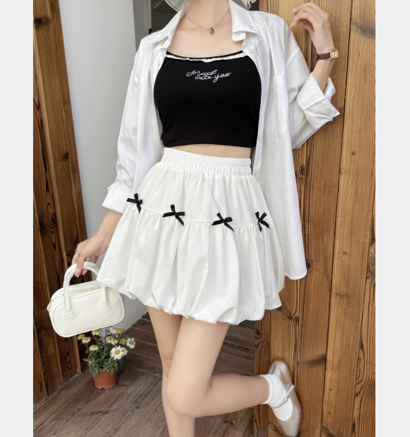 Women's skirt with bows and buds