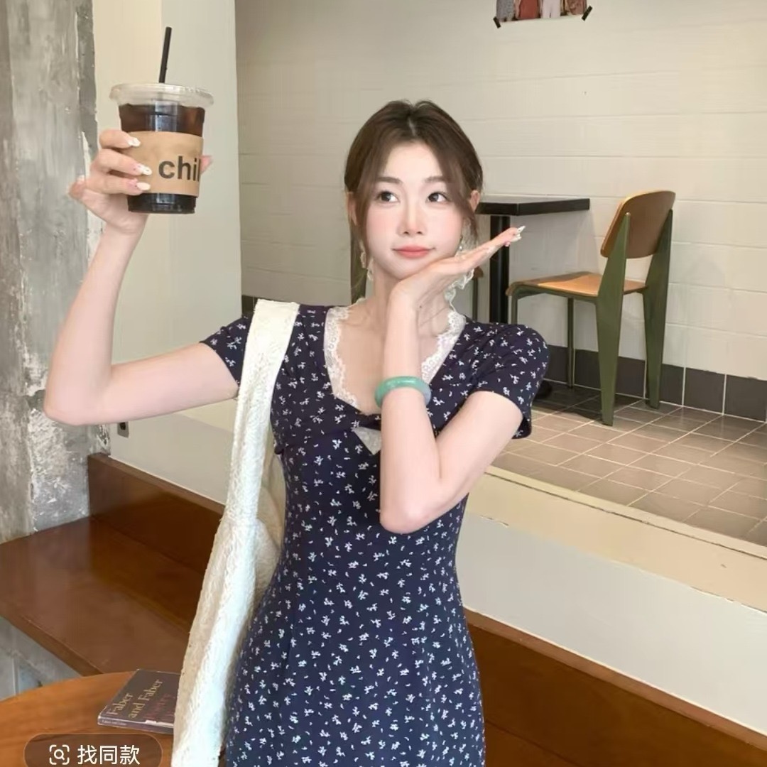 EIA春日梨泰院韓版純欲扭結碎花連衣裙氣質設計收腰顯瘦裙