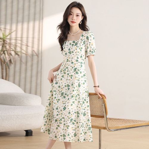 Real photo of green floral dress for women in summer new small person looking slim and square collar A-line chiffon fairy skirt