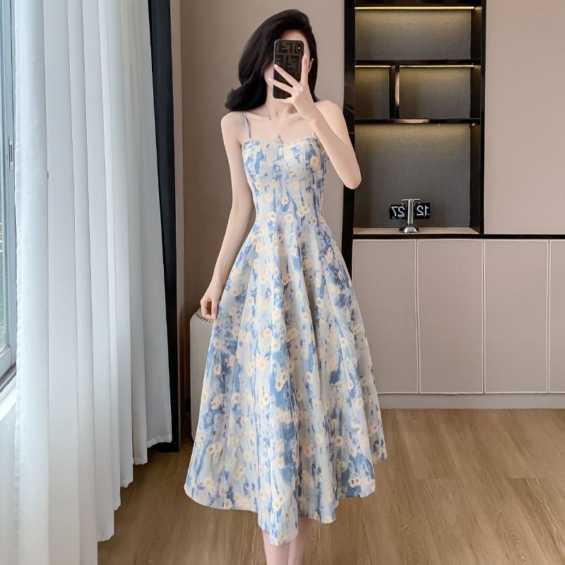 Real shot French blue oil painting long skirt seaside vacation beach skirt floral suspender dress women summer high-end feeling
