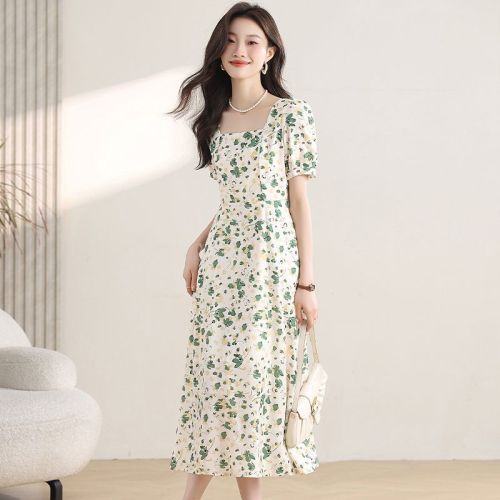 Real photo of green floral dress for women in summer new small person looking slim and square collar A-line chiffon fairy skirt