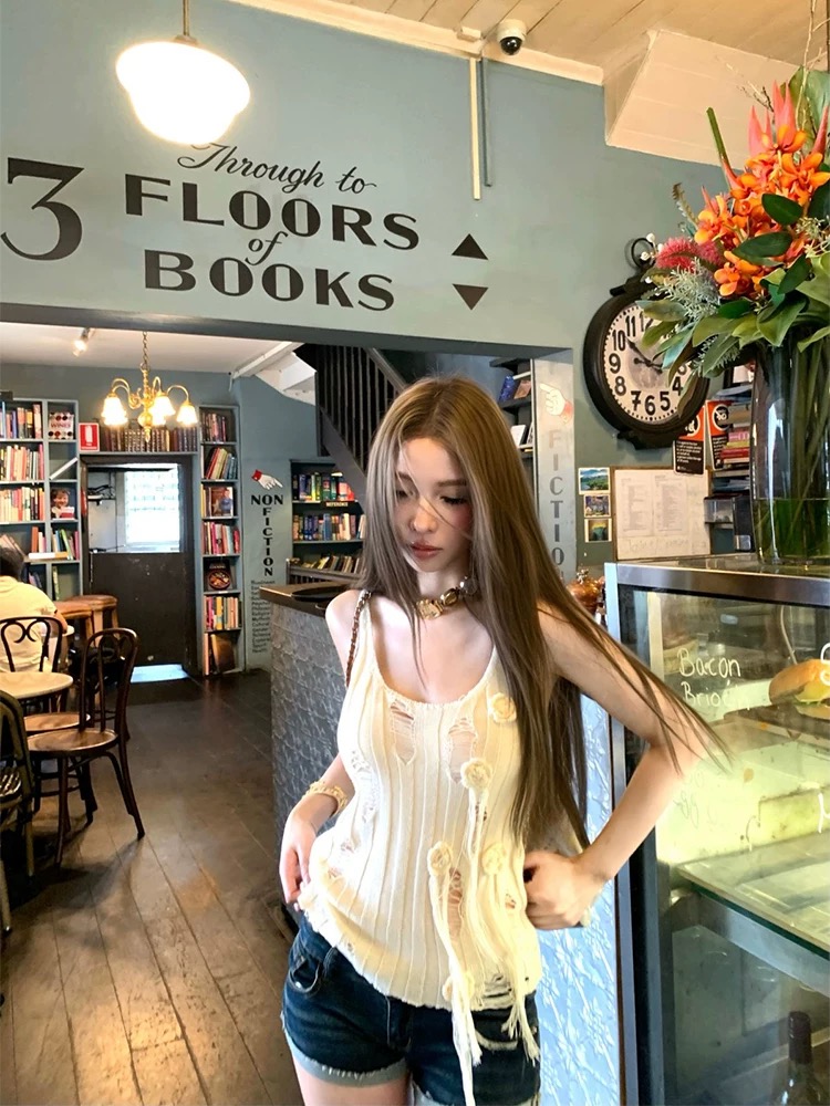 FuunJ Sampdopamine design sense irregular hollow handmade flower suspender vest female hottie top summer