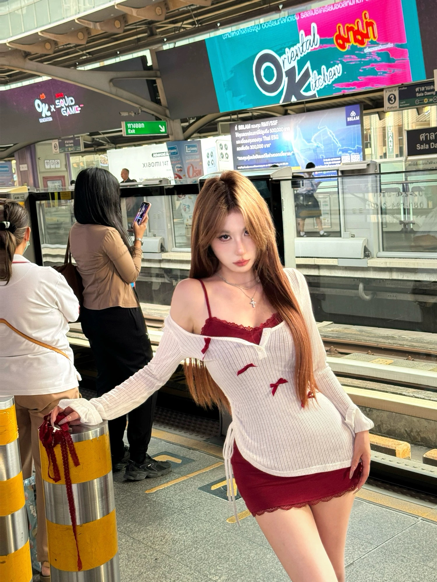Mejiu Mijiu Hongchen Shixu Sweet and Spicy Pure Hot Girl Sexy Dress Slim Design Sexy Blouse Women