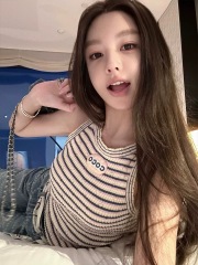 Good morning Fan Fan Sweet vermicelli striped texture knitted vest chest love three-dimensional embroidered age-reducing top for women