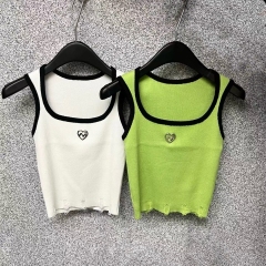 早安樊樊 溫柔顯瘦胸口扭結掛脖針織衫背心女秋冬心機內搭打底衫