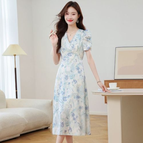 Real photo of white jacquard puff sleeves A-line dress under the moon new V-neck long skirt in summer