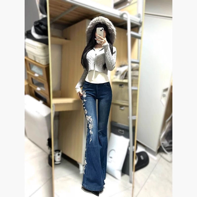 90S Hong Kong style retro high street rose embroidered micro-flare denim trousers for women 2025 spring new hot girl elastic tight