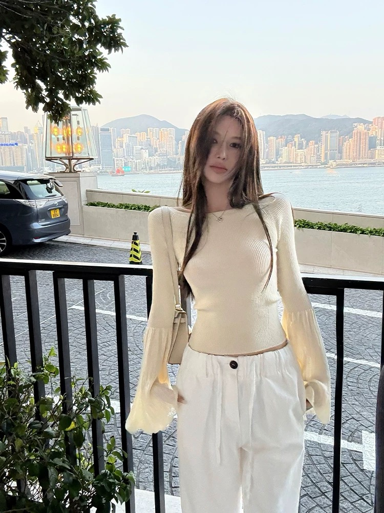 Miss titi fantasy Lilith sweater women spring slim base shirt flared sleeve one-shoulder top