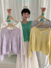 NONO Spring Garden!  The atmosphere is sophisticated shell buckle, exquisite crochet, age-reducing soft and thin knitted cardigan 0100