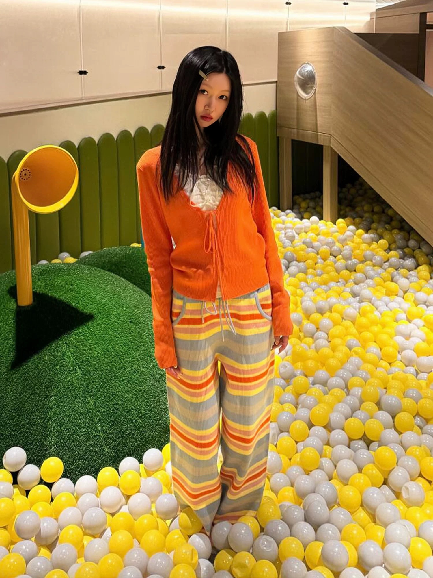 Orange strap knitted cardigan for women in spring new niche design V-neck long-sleeved slim sexy top