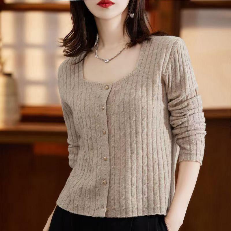 This year's popular retro twist long-sleeved knitted women's top cardigan French temperament square collar crimp sweater
