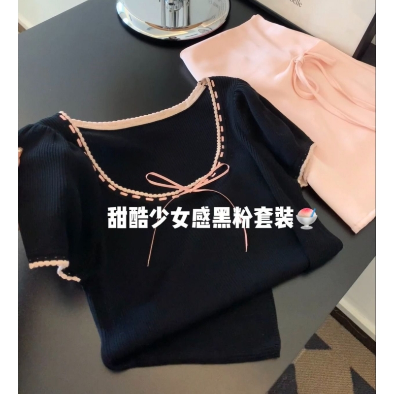 Niche design black square neck short-sleeved T-shirt for women in summer wear ice silk sweater front shoulder slim body