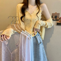 Real shot, new Korean style design, suspender vest + long-sleeved knitted sunscreen cardigan