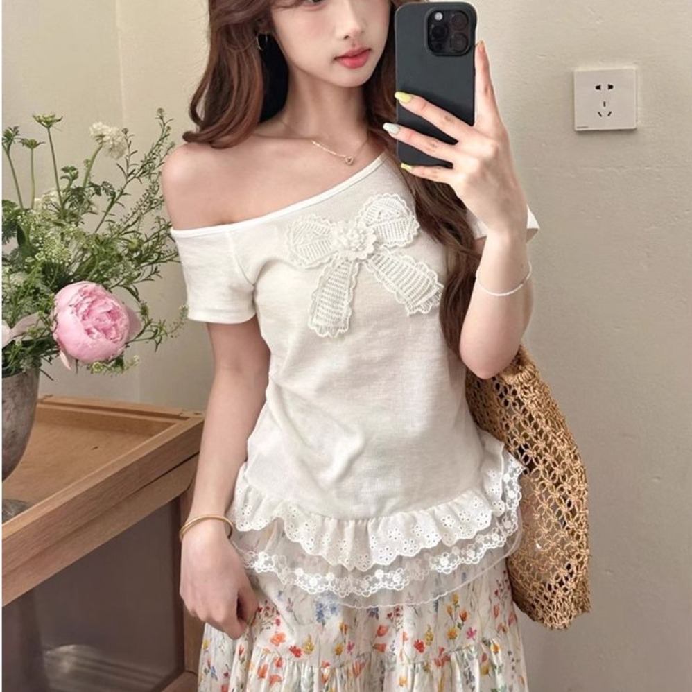 40 imitation cotton thread bow with oblique shoulder short-sleeved T-shirt for women 2025 summer slim lace splicing top
