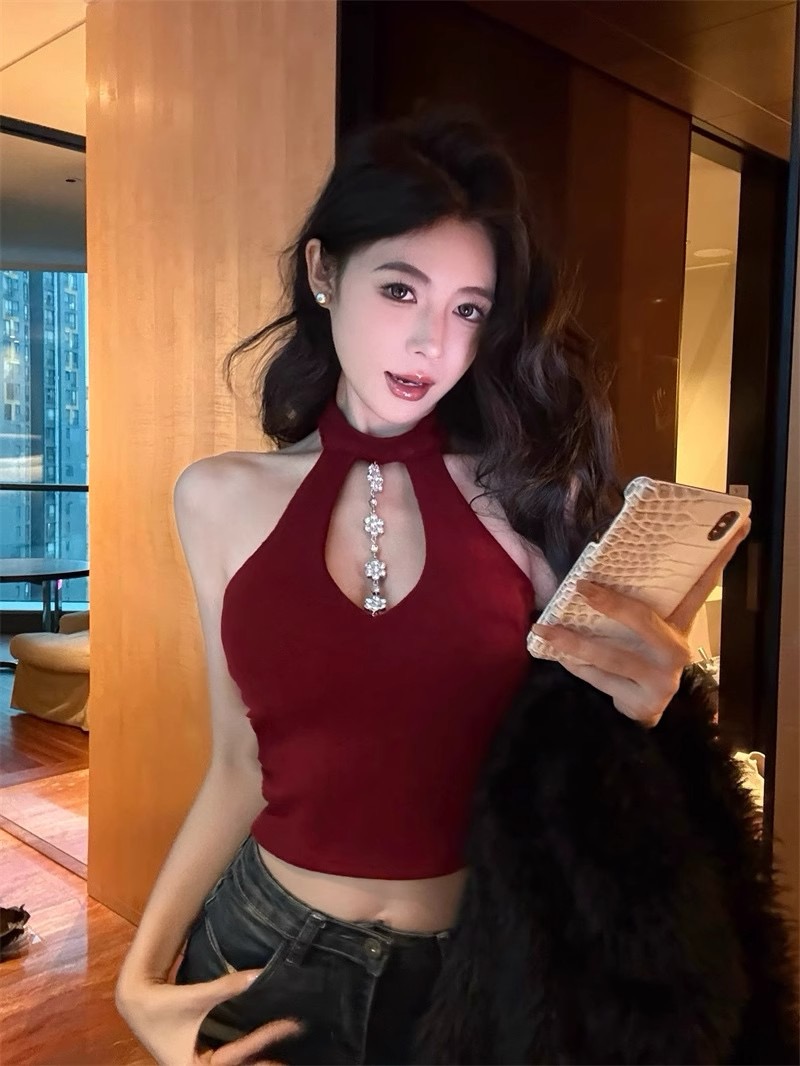 純欲風鑲鑽鏤空掛脖吊帶背心女春季修身內搭紅色絕美短款露背上衣