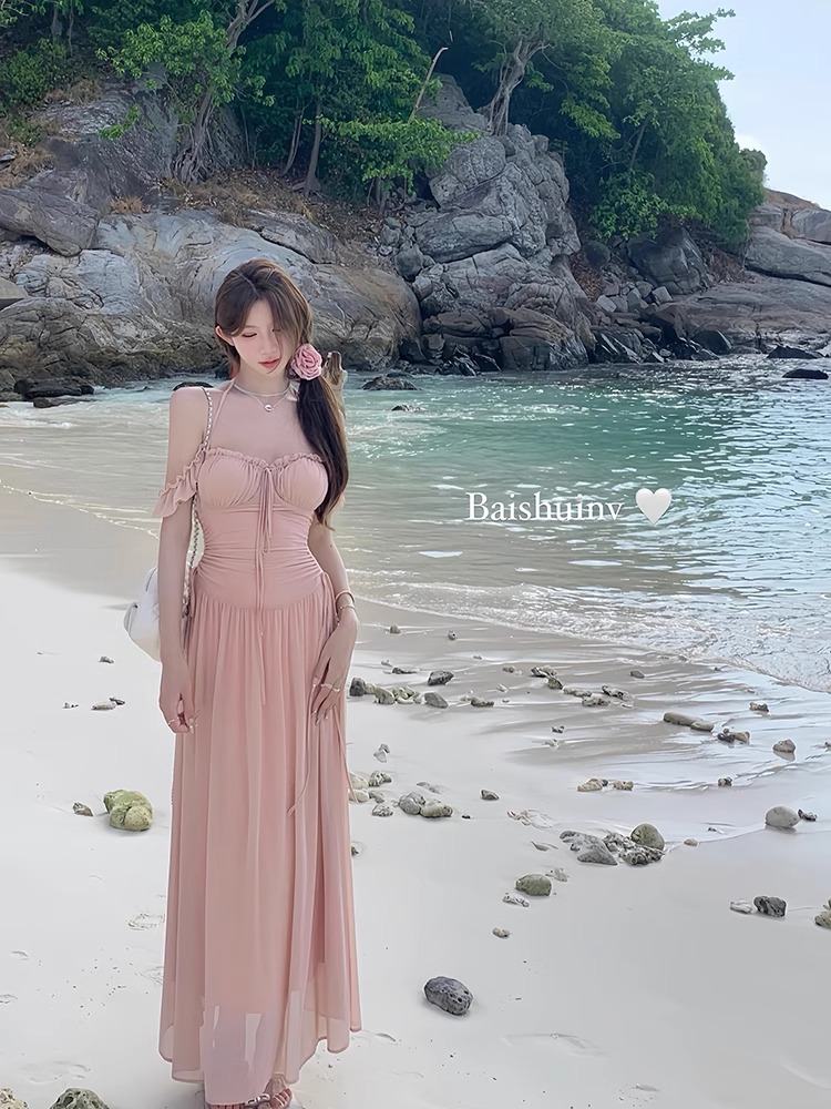 French beach vacation style waist-hugging long skirt mesh design makes it look slim and gentle square collar mint dress