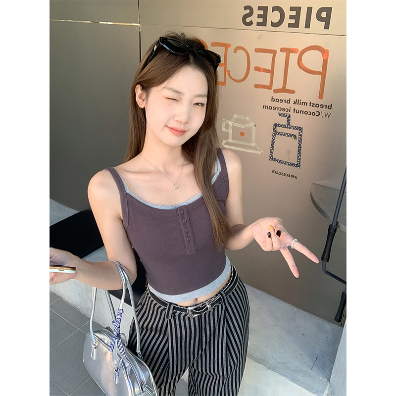 Real shot of pure and beautiful contrasting color high-end suspender vest for women with base two-piece temperament sweet tops