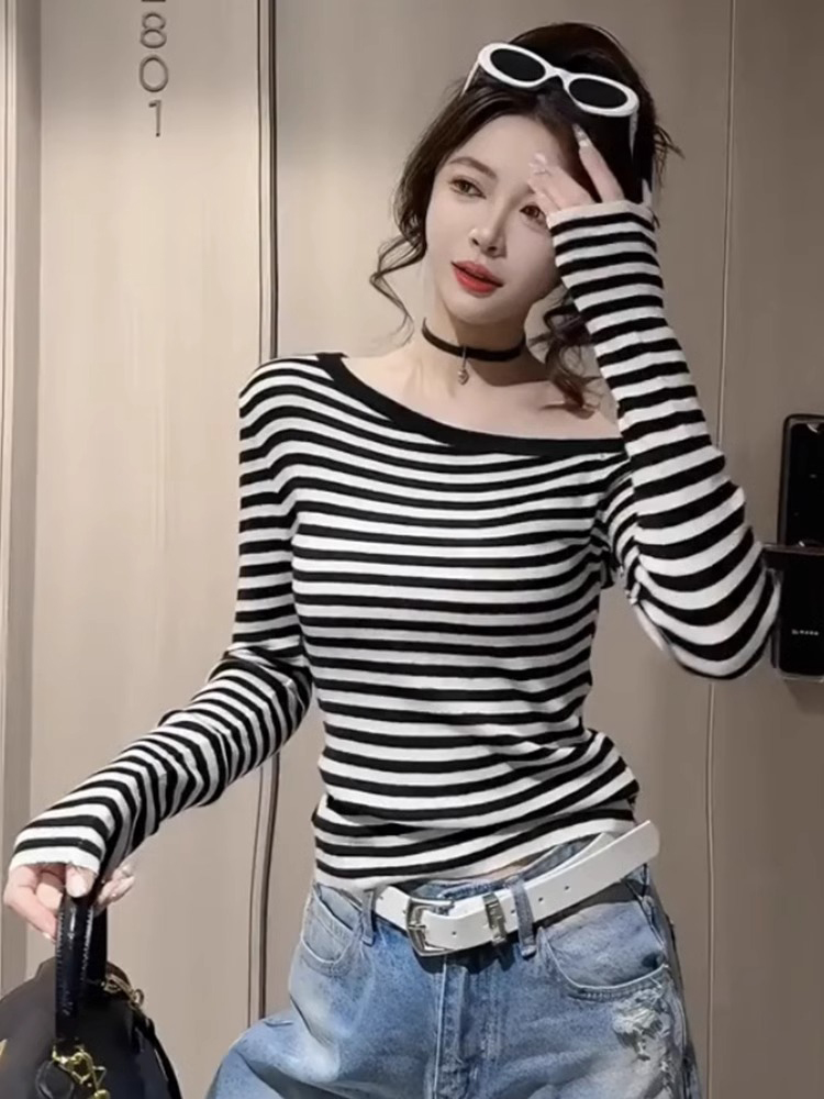 2025 summer new hot girl fashionable design with off-shoulder long-sleeved striped slim fit and slim inner top for women