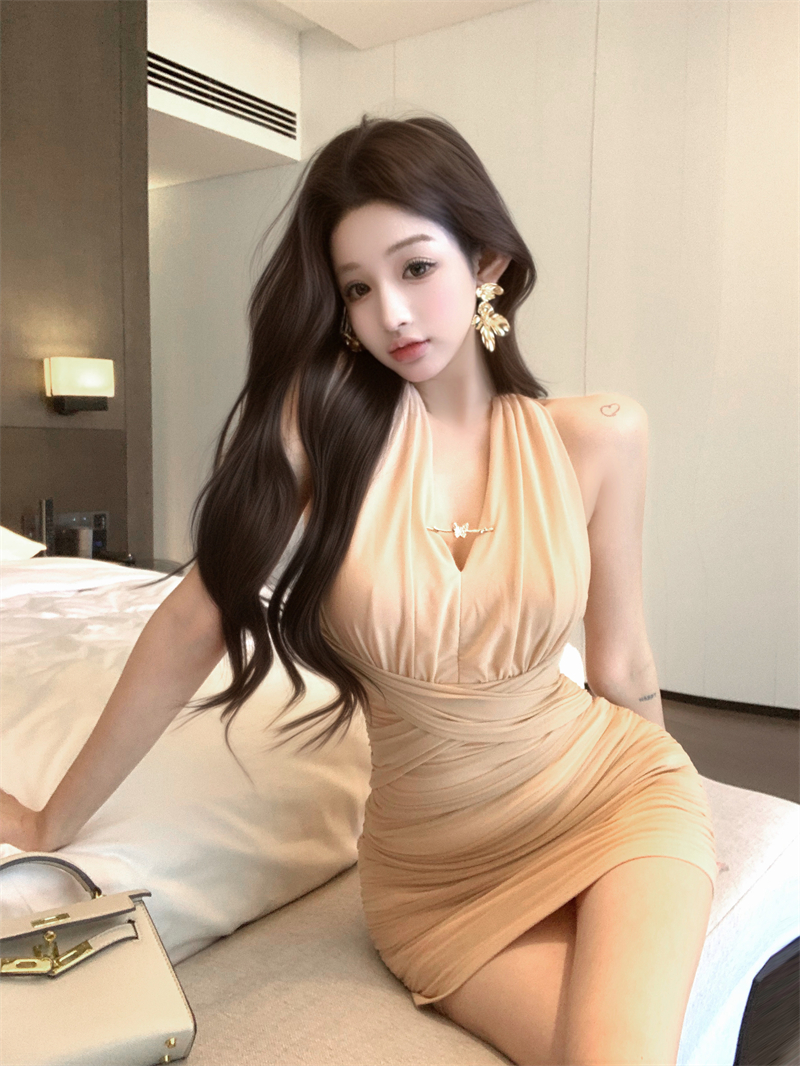 Real shot of halter neck scheming pure slim fit mesh pleated dress