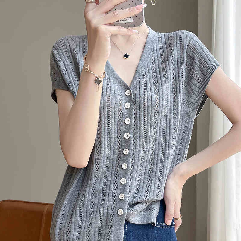 Short-sleeved V-neck knitted cardigan 2025 summer thin hollowed-out slim top fashionable and versatile casual T-shirt