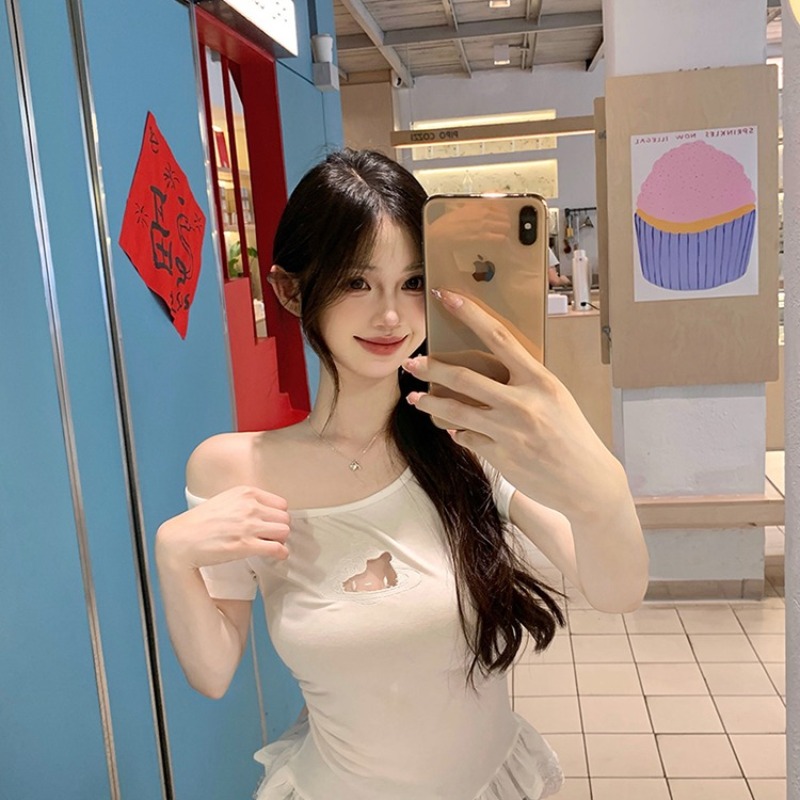 Korean chic hollowed-out shoulder short-sleeved T-shirt for women in summer lace sweet hot girl short off-shoulder pure slutty top